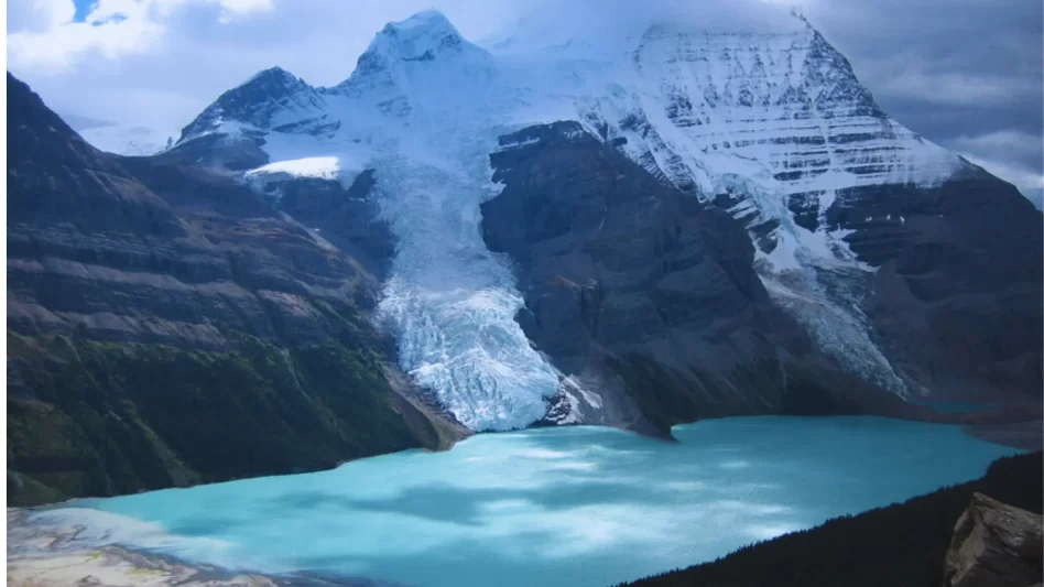 Mount-Robson-Provincial-Park